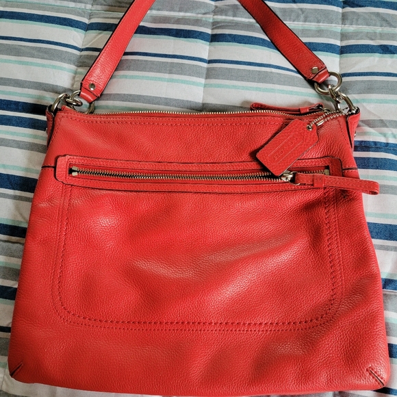 Coach satchel - Picture 2 of 4